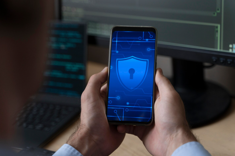 безопасность финансовых приложений